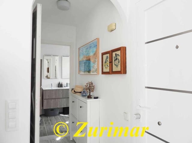 Apartment for sale in Roquetas de Mar with pool - € 195,000 (Ref: 10027637)