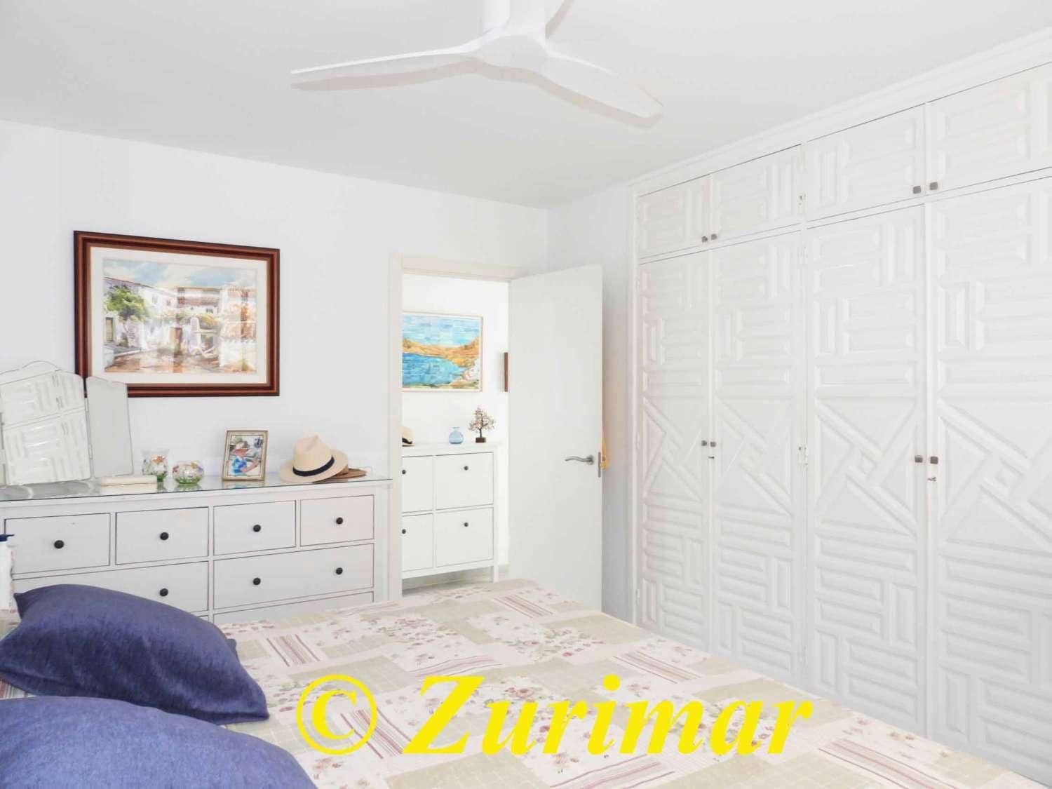 Apartment for sale in Roquetas de Mar with pool - € 195,000 (Ref: 10027637)