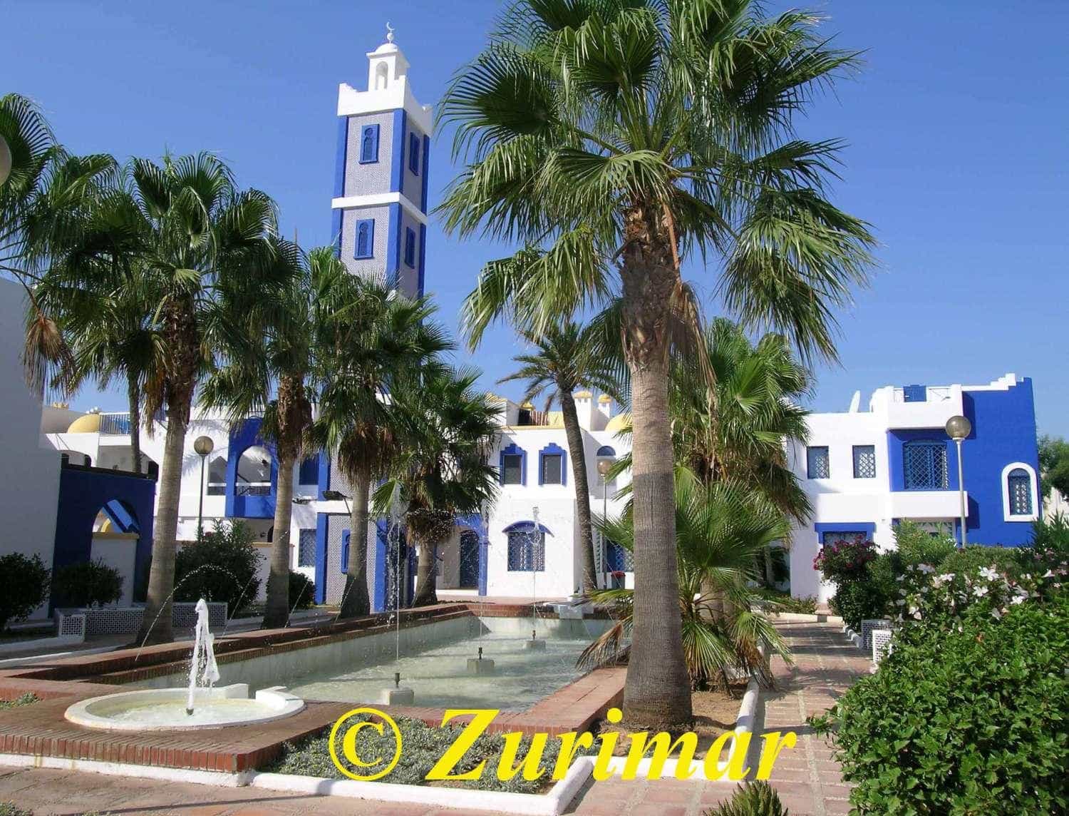 Apartment for sale in Roquetas de Mar with pool - € 195,000 (Ref: 10027637)