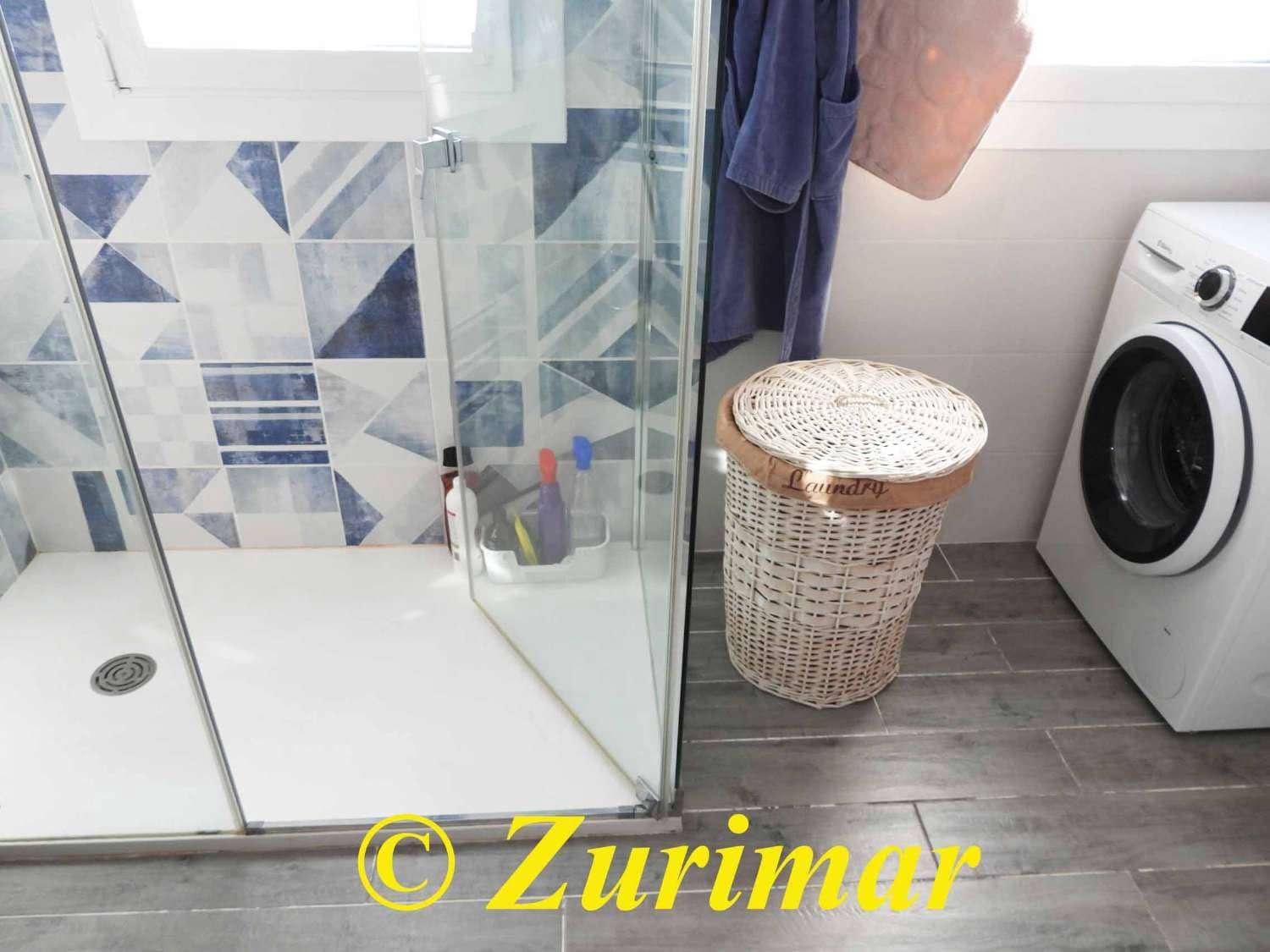 Apartment for sale in Roquetas de Mar with pool - € 195,000 (Ref: 10027637)