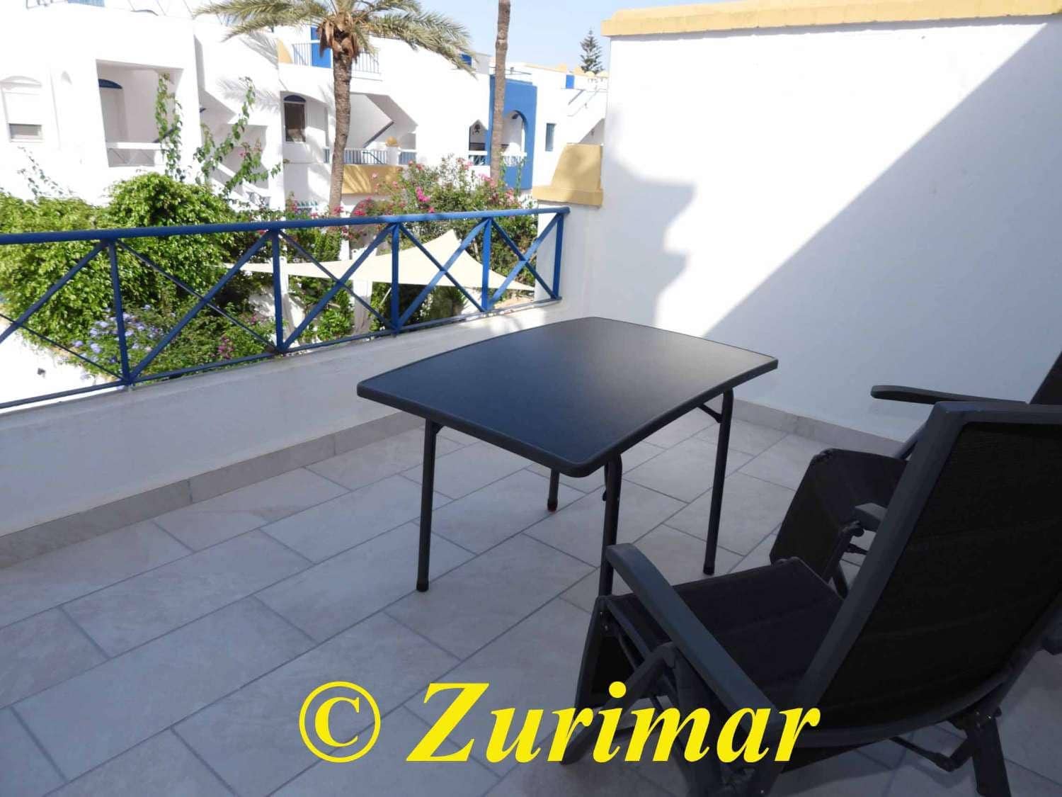 Apartment for sale in Roquetas de Mar with pool - € 195,000 (Ref: 10027637)