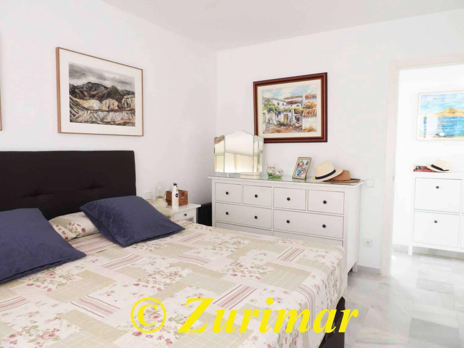 Apartment for sale in Roquetas de Mar with pool - € 195,000 (Ref: 10027637)