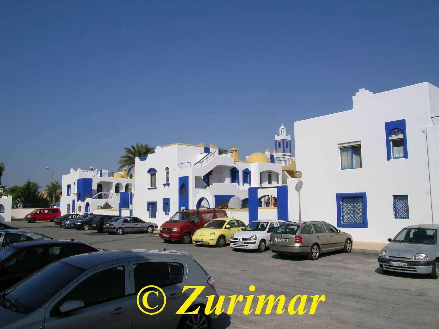 Apartment for sale in Roquetas de Mar with pool - € 195,000 (Ref: 10027637)