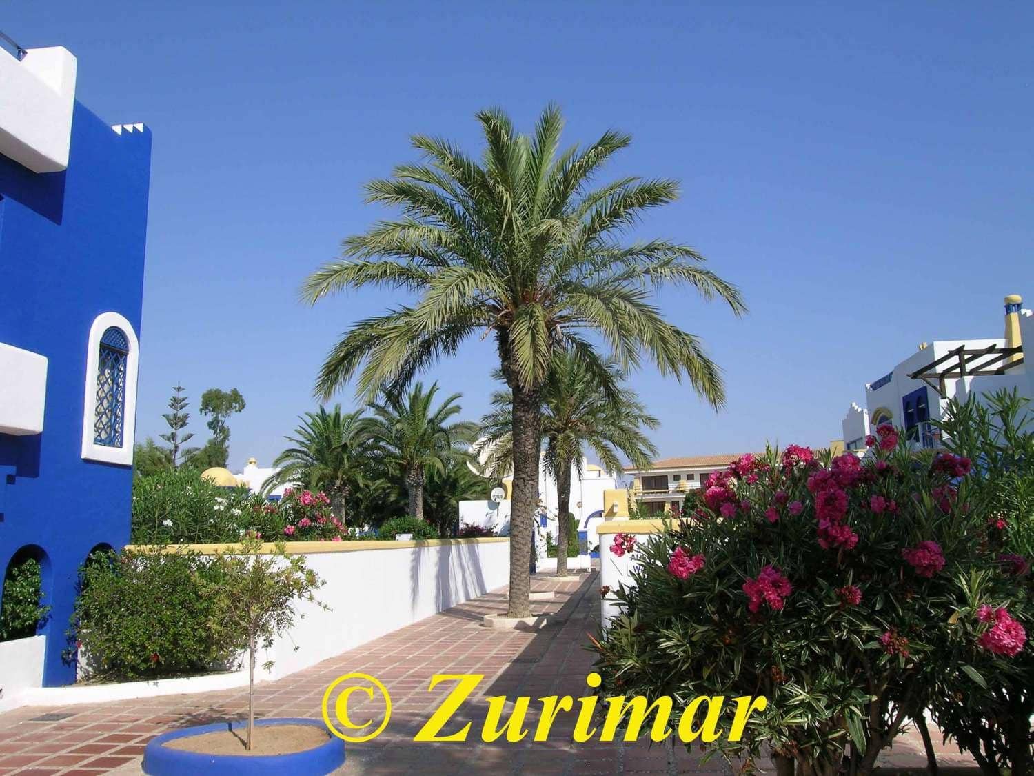 Apartment for sale in Roquetas de Mar with pool - € 195,000 (Ref: 10027637)