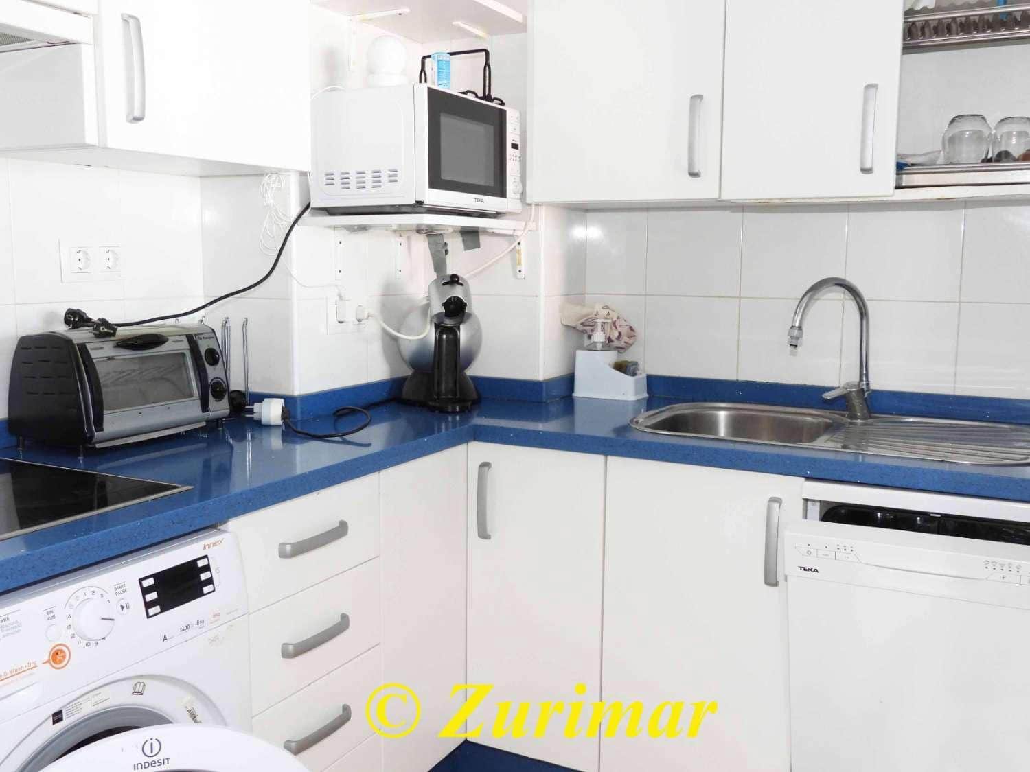 3 bedroom Apartment for sale in Roquetas de Mar with pool - € 210,000 (Ref: 10031066)