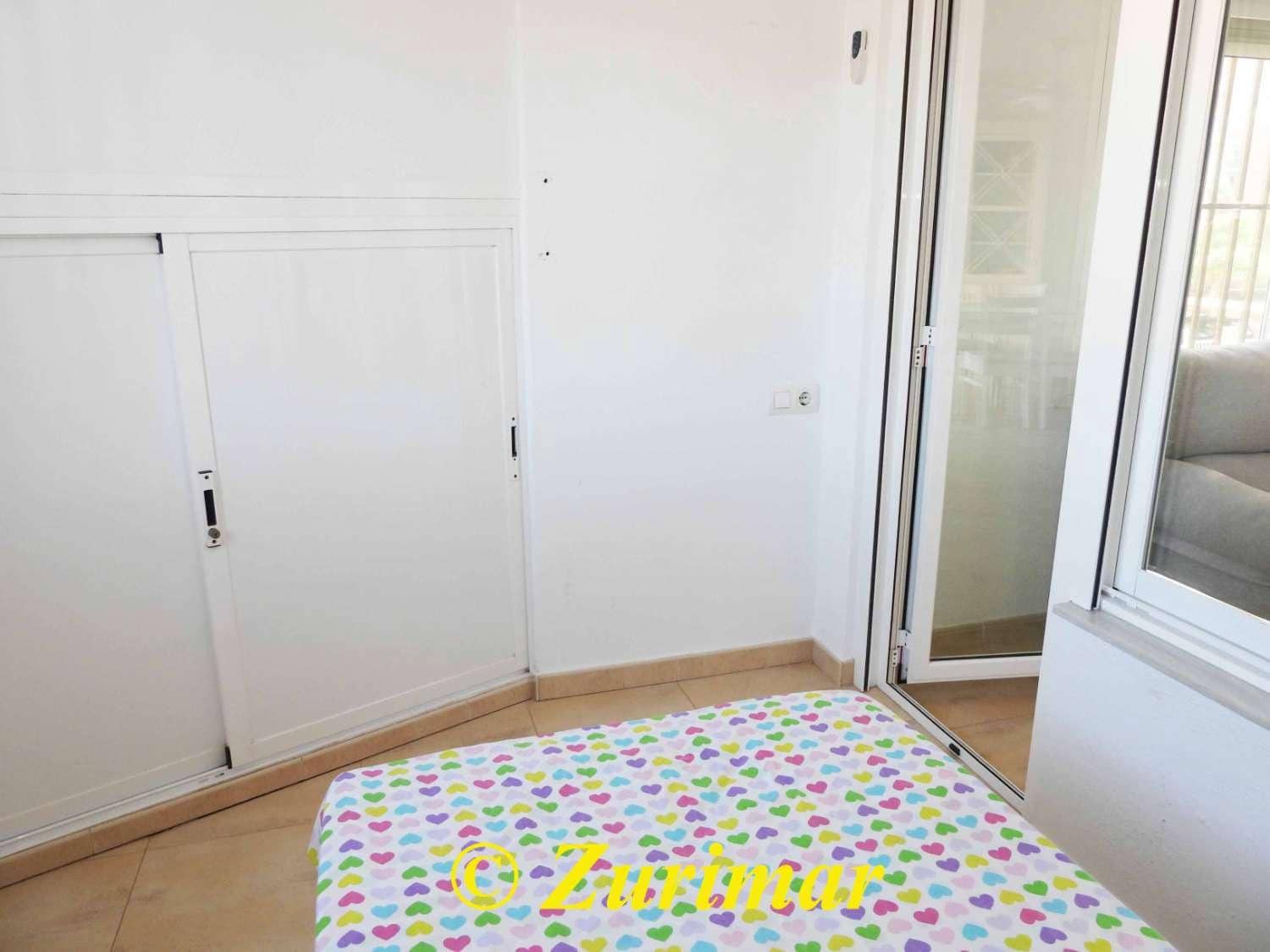 3 bedroom Apartment for sale in Roquetas de Mar with pool - € 210,000 (Ref: 10031066)