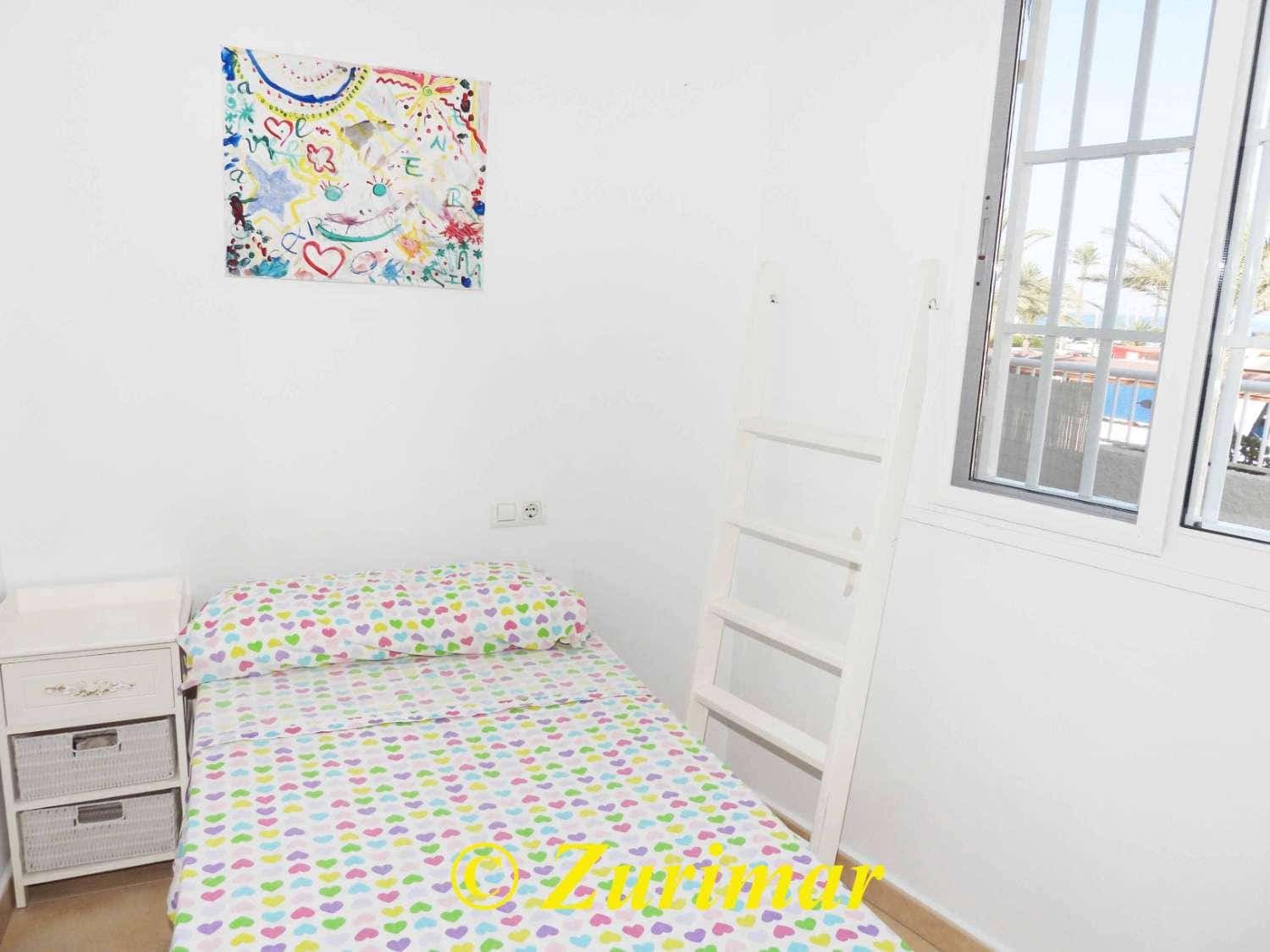 3 bedroom Apartment for sale in Roquetas de Mar with pool - € 210,000 (Ref: 10031066)