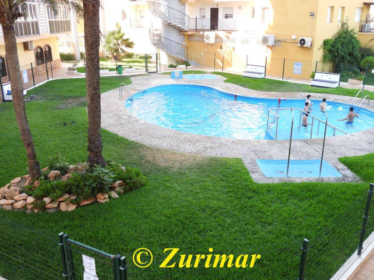3 bedroom Apartment for sale in Roquetas de Mar with pool - € 210,000 (Ref: 10031066)