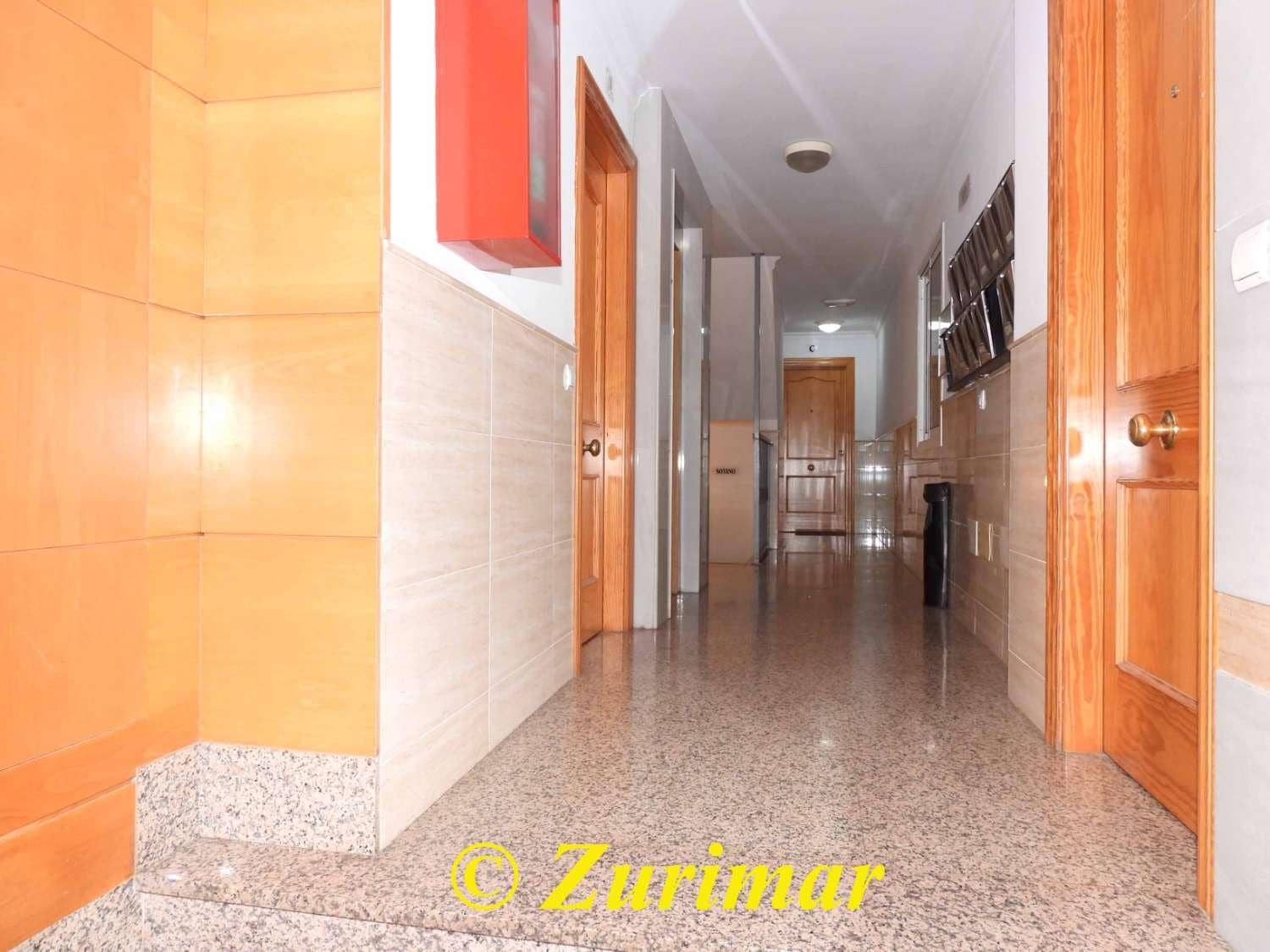 2 Zimmer Wohnung zu verkaufen in Roquetas de Mar mit Garage - 115.000 € (Ref: 10077206)