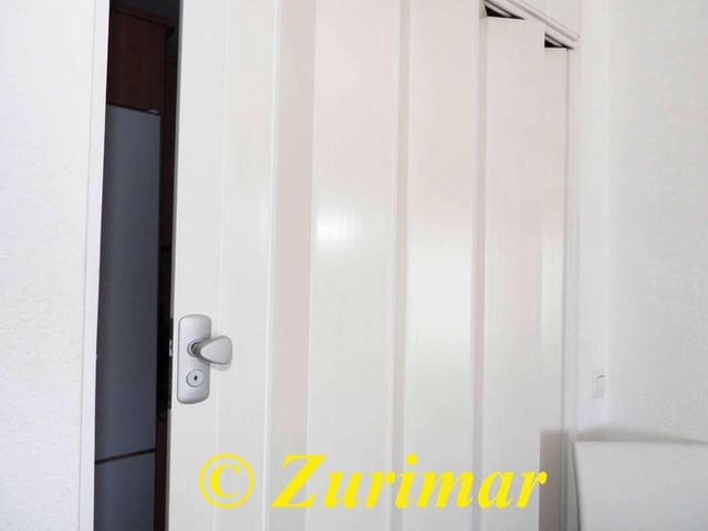 Estudio en Roquetas de Mar en venta con piscina garaje - 90.000 € (Ref: 10099628)