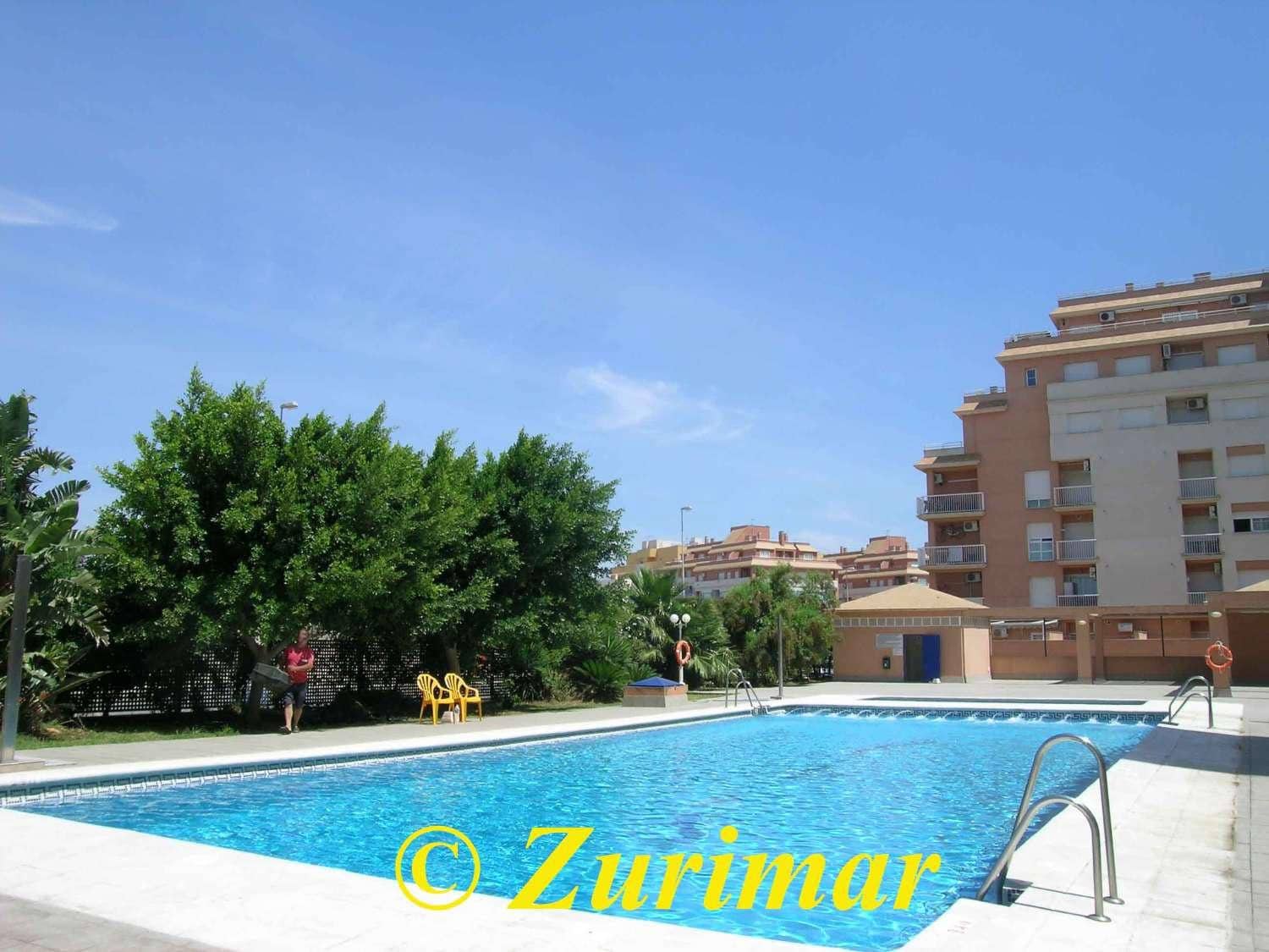 Estudio en Roquetas de Mar en venta con piscina garaje - 90.000 € (Ref: 10099628)