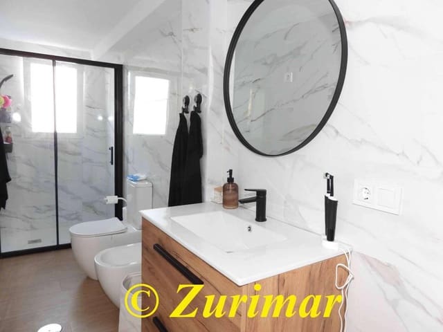 4 quarto Moradia para venda em Roquetas de Mar com garagem - 650 000 € (Ref: 10123361)