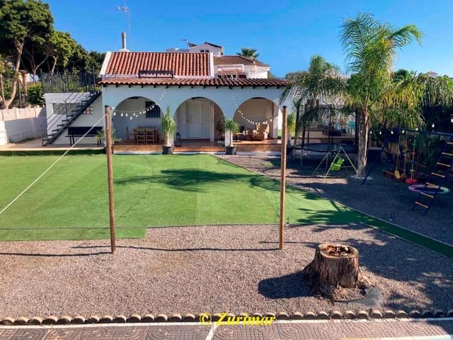 4 quarto Moradia para venda em Roquetas de Mar com garagem - 650 000 € (Ref: 10123361)