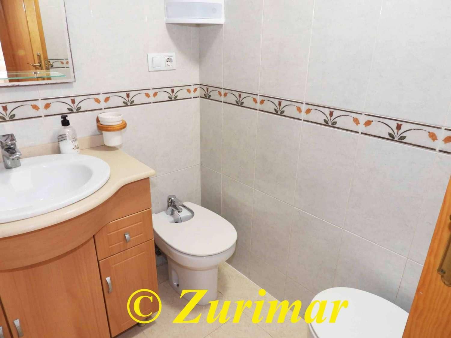 Apartment for sale in Roquetas de Mar with pool garage - € 155,000 (Ref: 10144993)