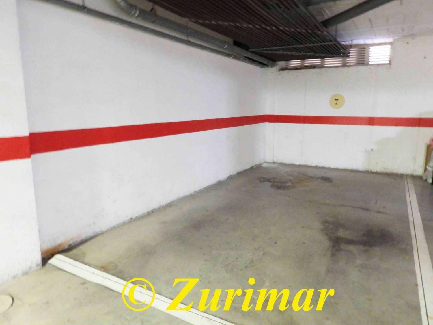 Apartment for sale in Roquetas de Mar with pool garage - € 155,000 (Ref: 10144993)