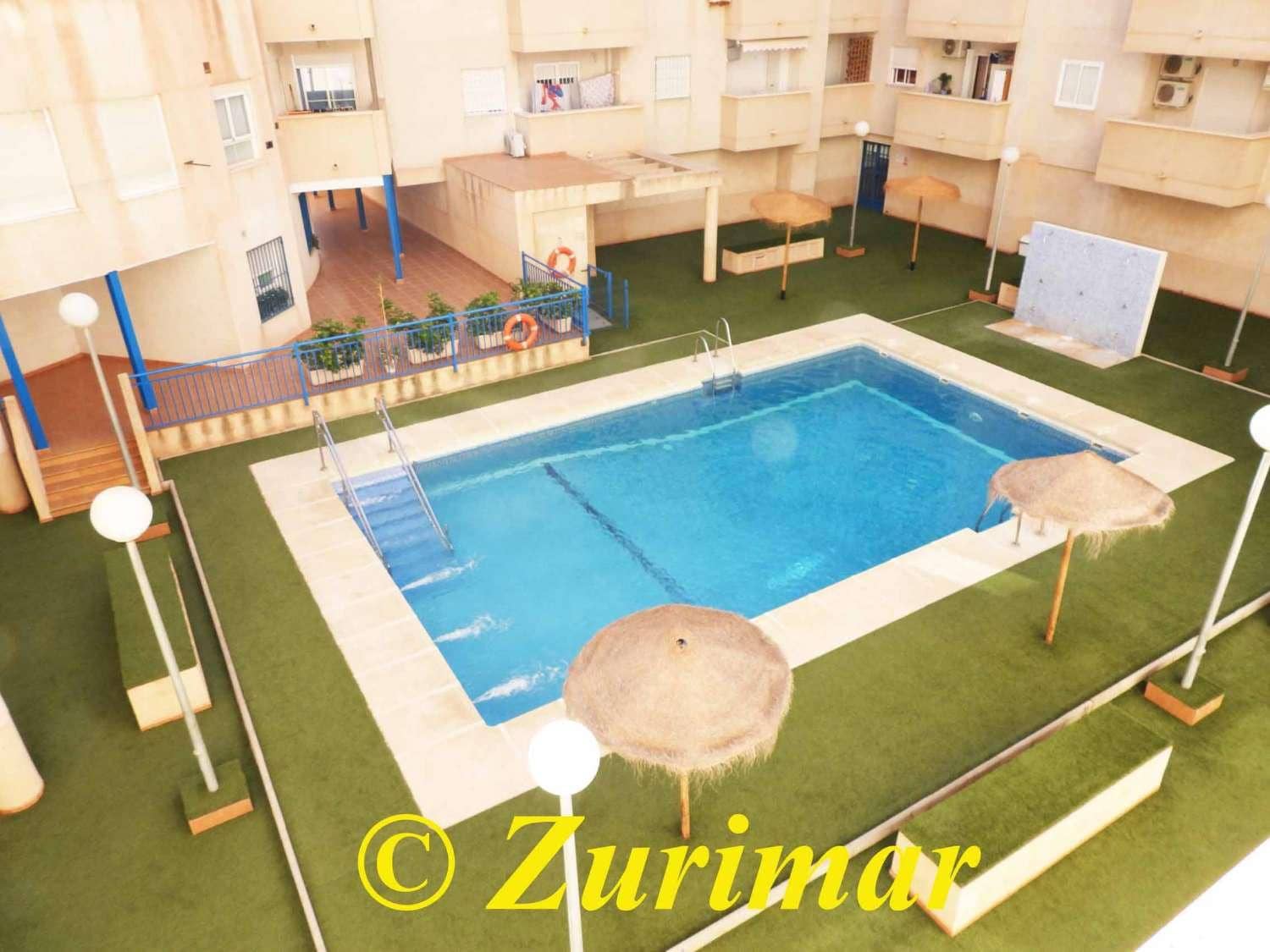 Apartment for sale in Roquetas de Mar with pool garage - € 155,000 (Ref: 10144993)