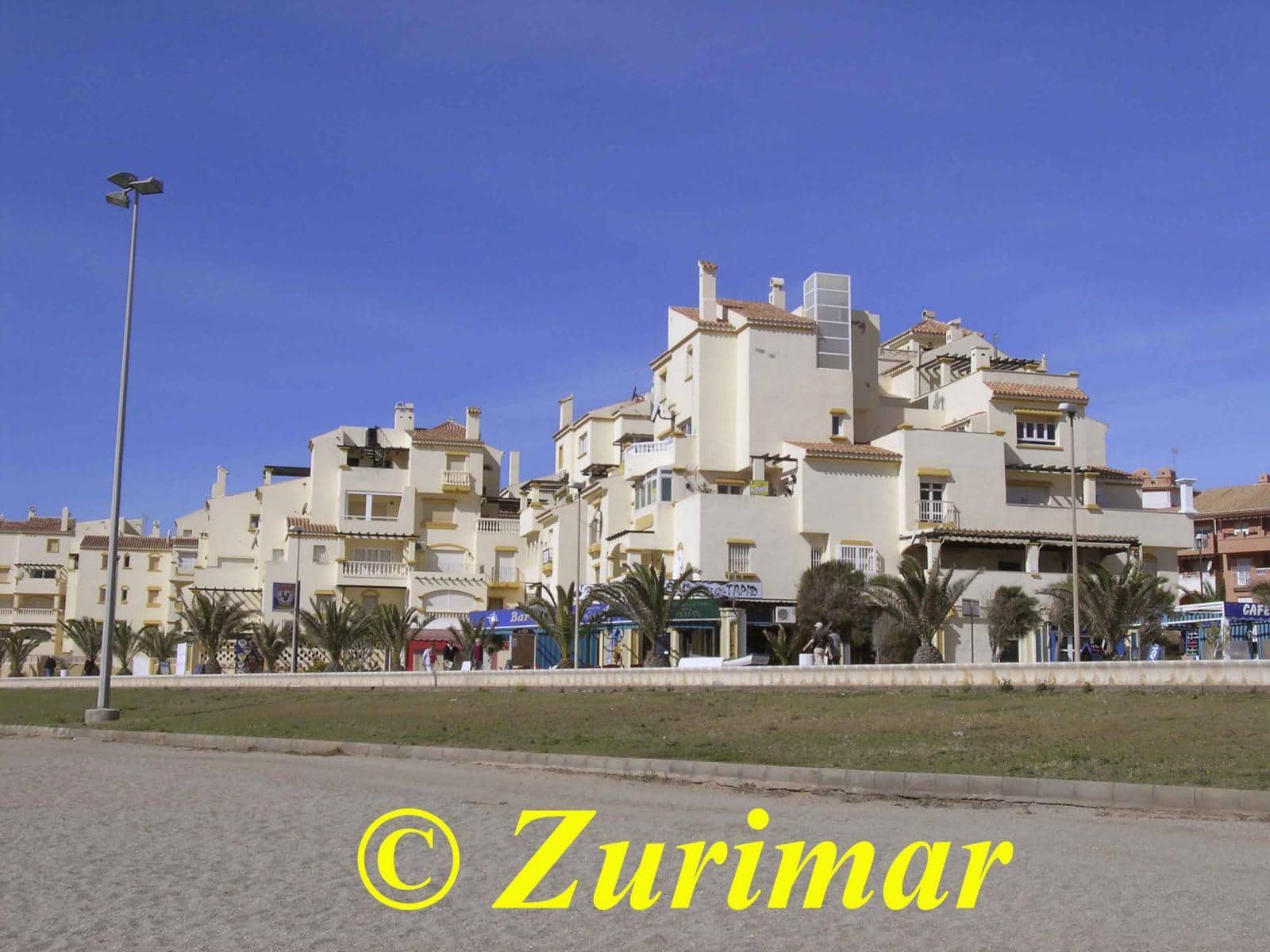 Local Commercial à vendre à Roquetas de Mar - 75 000 € (Ref: 7498905)