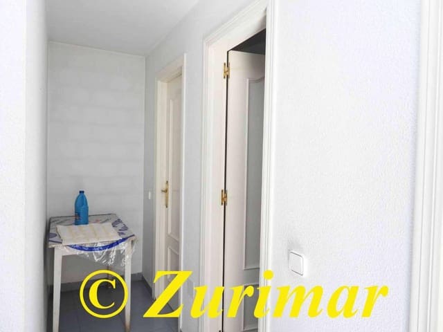 Kaupallinen myytävänä paikassa Roquetas de Mar - 280 000 € (Ref: 7843685)