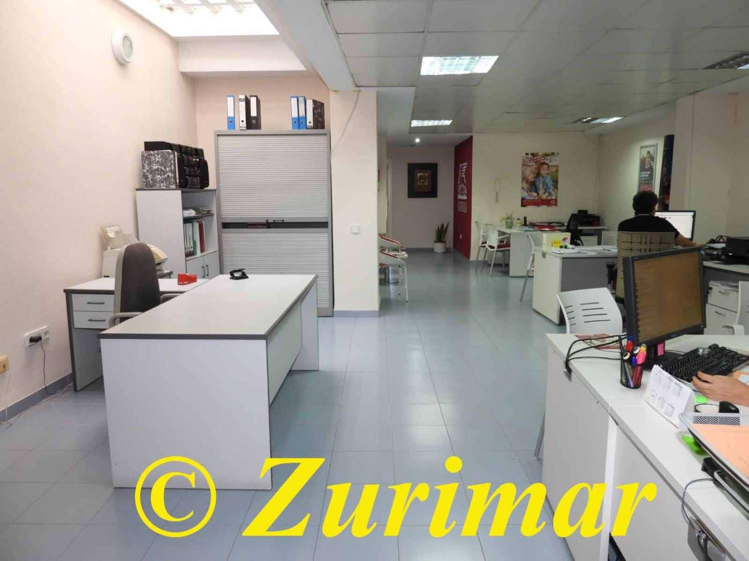 Kommersiell till salu i Roquetas de Mar - 280 000 € (Ref: 7843685)