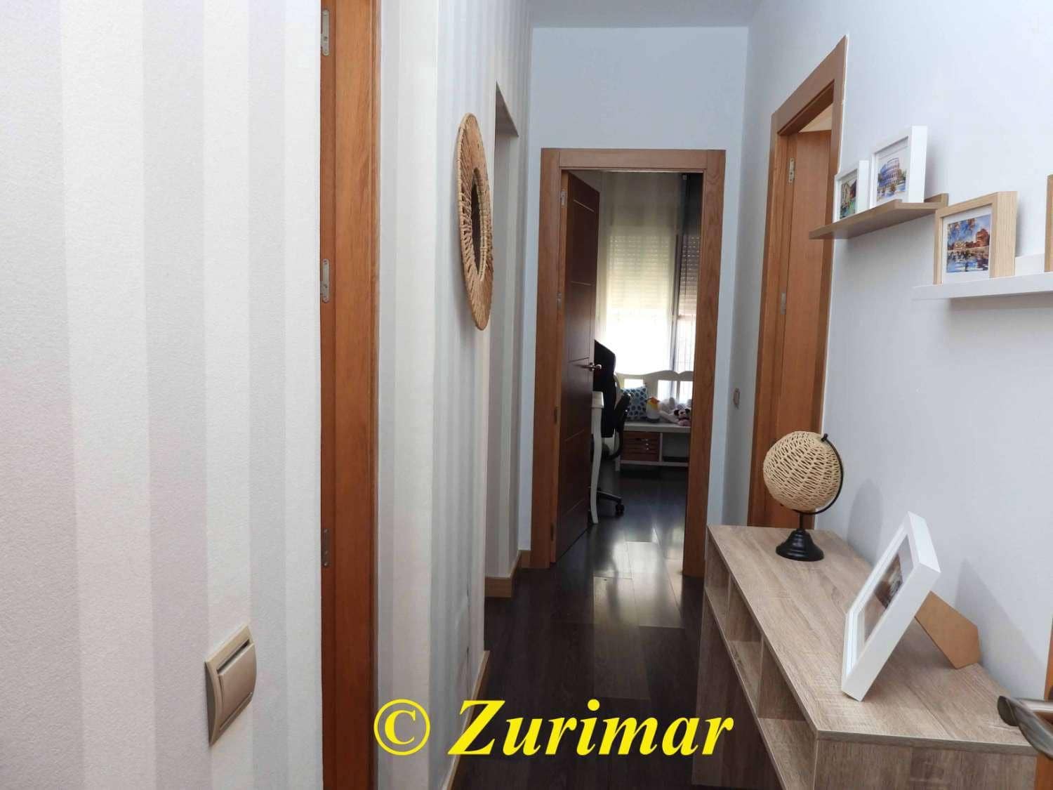 3 soveværelse Villa til salg i Roquetas de Mar med swimmingpool - € 500.000 (Ref: 8747875)