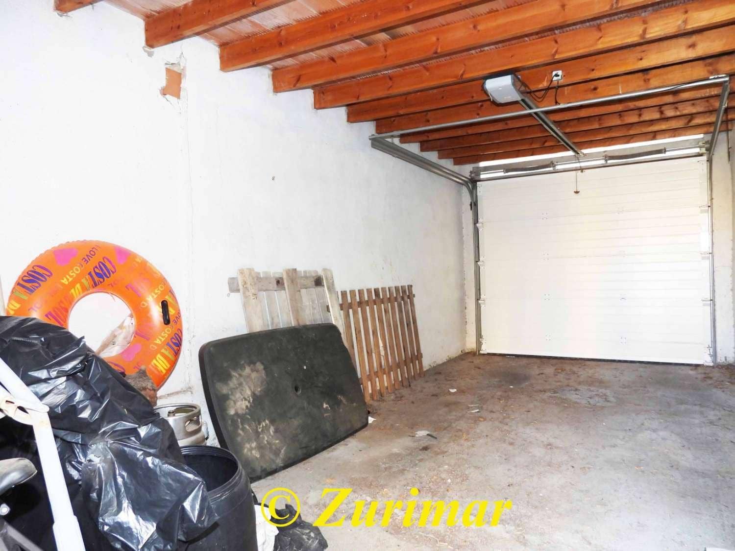 3 soveværelse Villa til salg i Roquetas de Mar med swimmingpool - € 500.000 (Ref: 8747875)