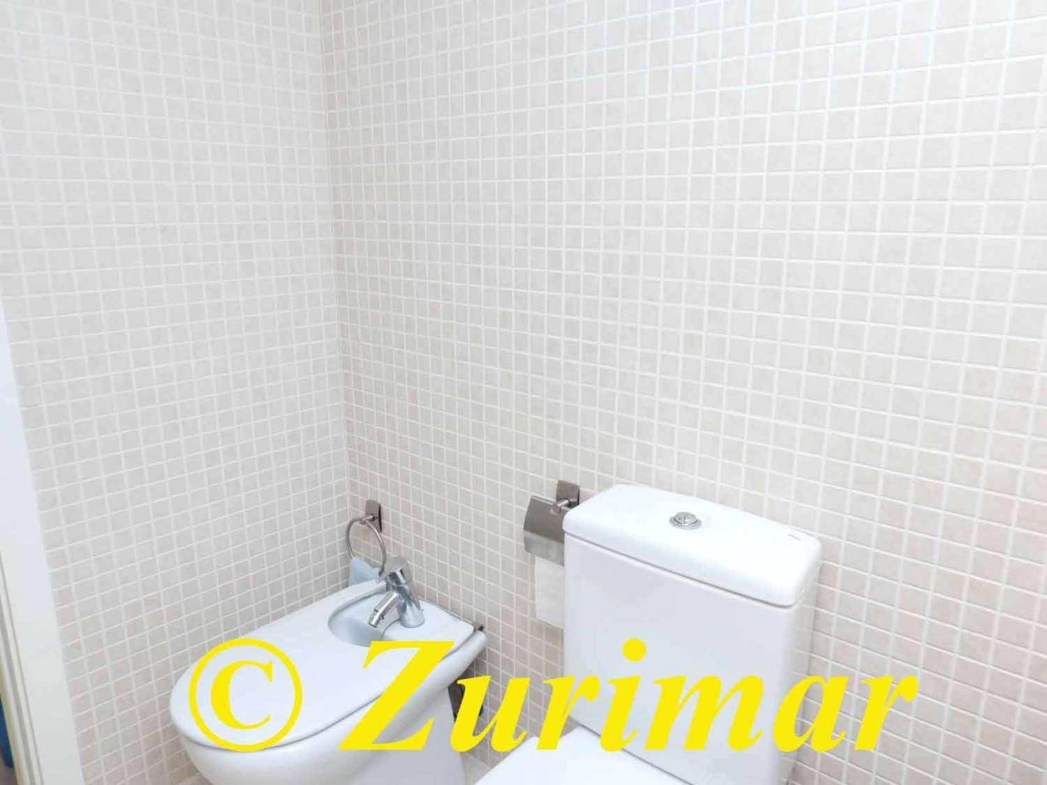 2 slaapkamer Appartement te koop in Roquetas de Mar met zwembad garage - € 259.000 (Ref: 8822600)