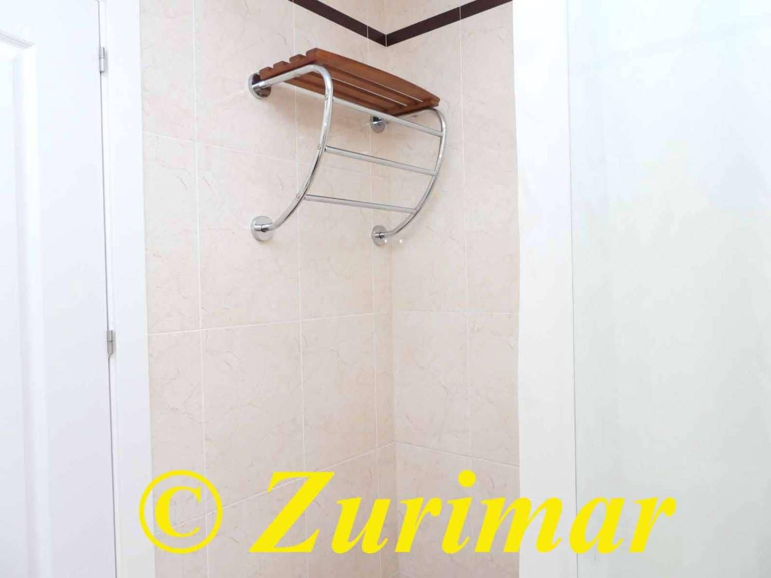 2 slaapkamer Appartement te koop in Roquetas de Mar met zwembad garage - € 259.000 (Ref: 8822600)