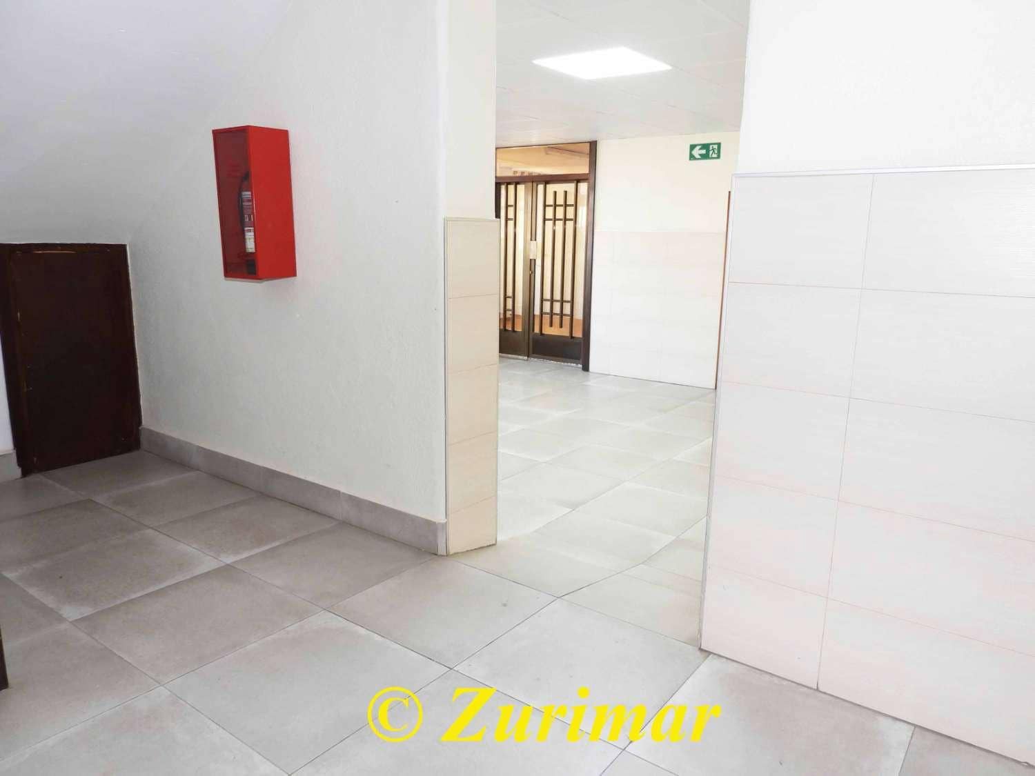 2 quarto Apartamento para venda em Roquetas de Mar com piscina - 155 000 € (Ref: 8941502)