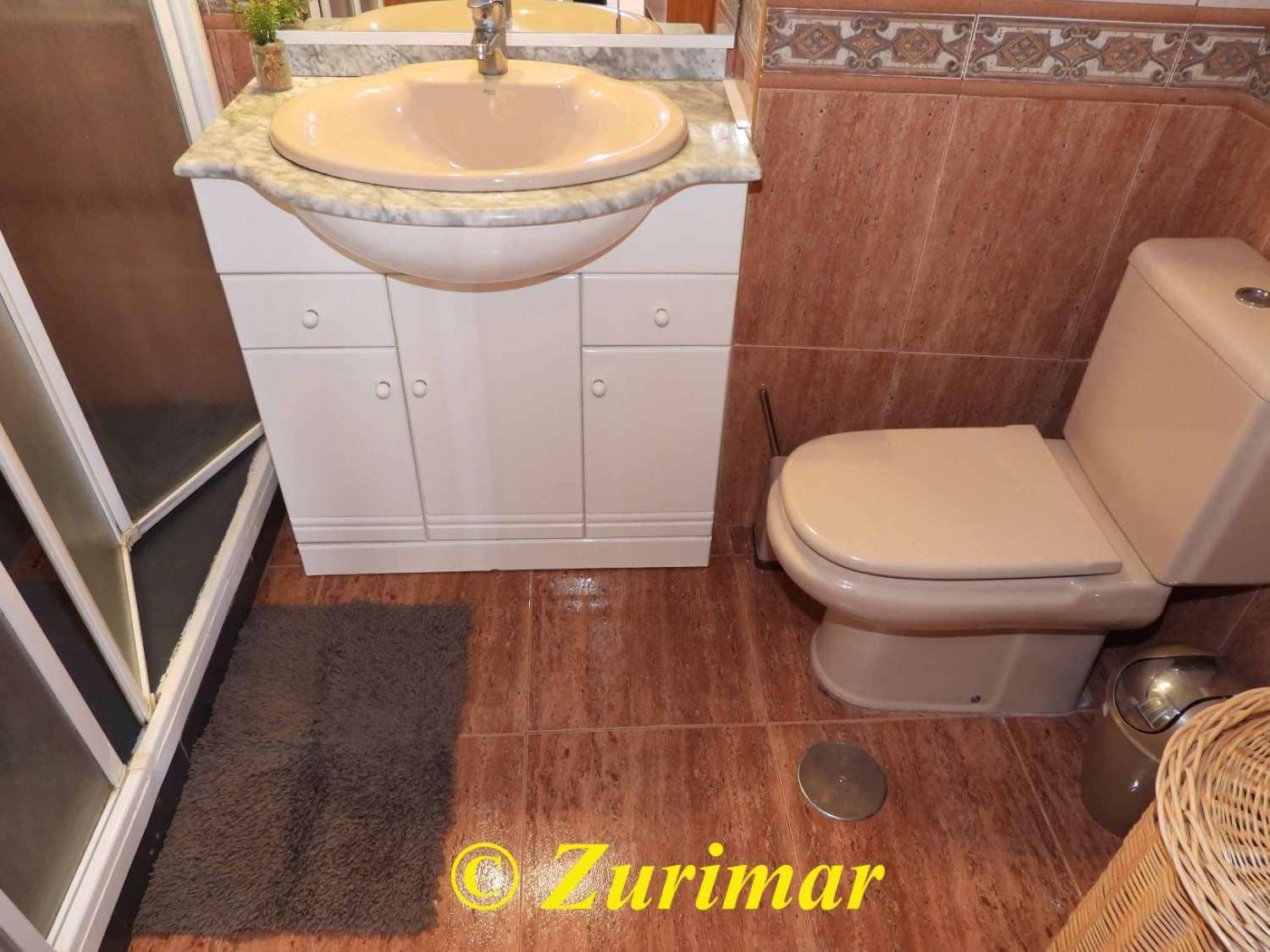 Apartamento de 2 habitaciones en Roquetas de Mar en venta con piscina - 155.000 € (Ref: 8941502)