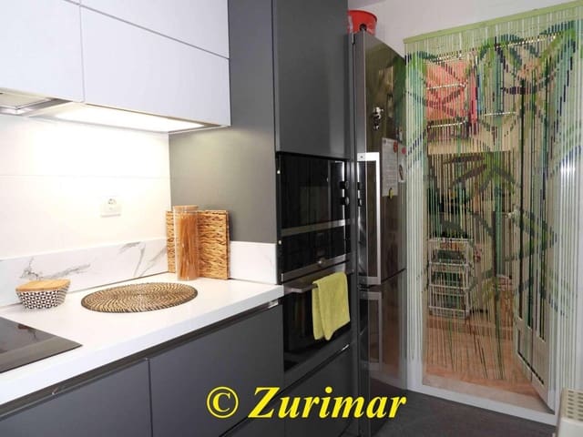 2 slaapkamer Appartement te koop in Roquetas de Mar met zwembad garage - € 195.000 (Ref: 9085560)