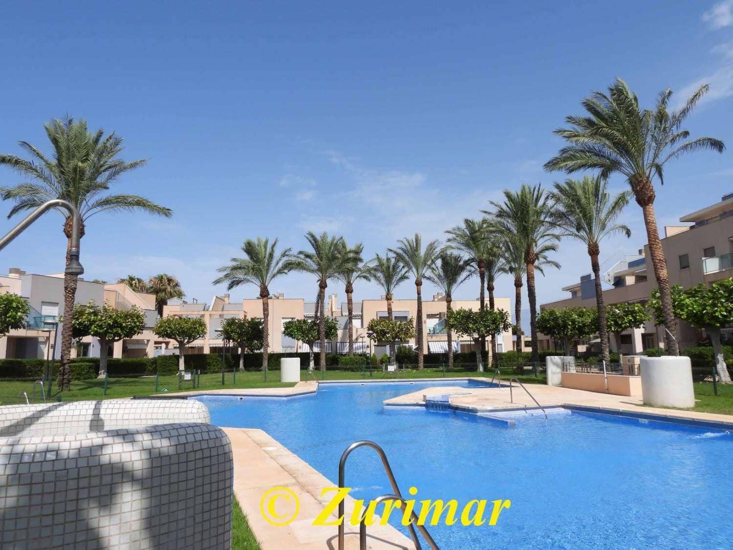 2 soveværelse Lejlighed til salg i Roquetas de Mar med swimmingpool garage - € 195.000 (Ref: 9085560)