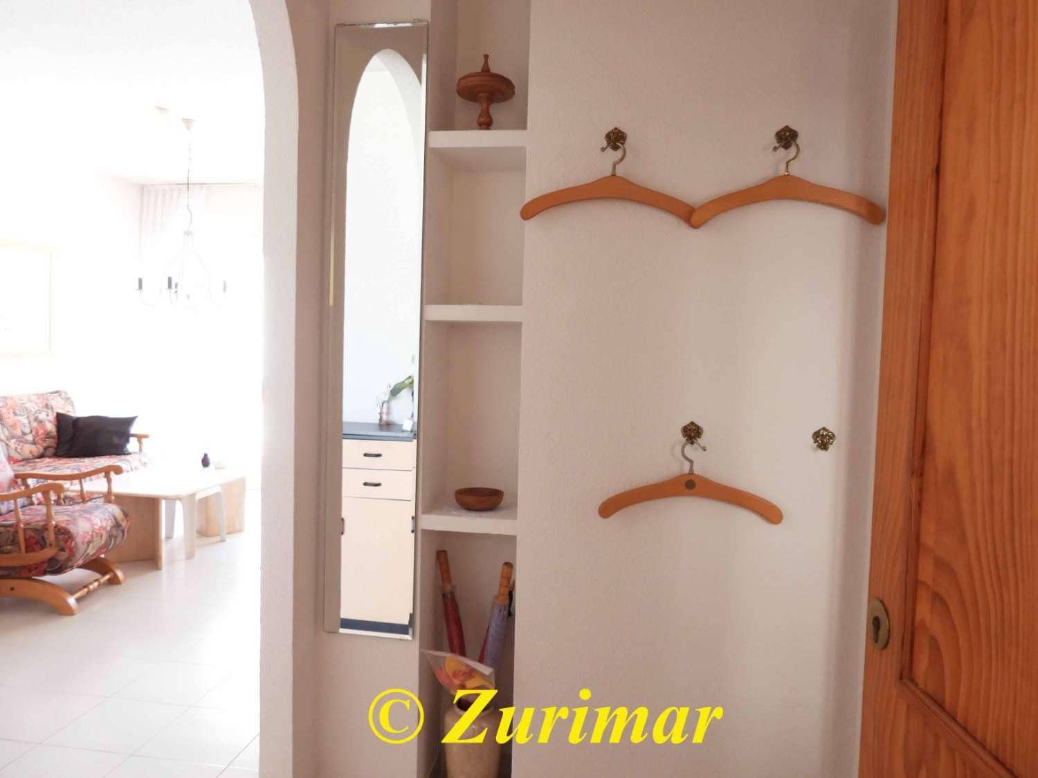 Apartment for sale in Roquetas de Mar with pool - € 195,000 (Ref: 9126893)