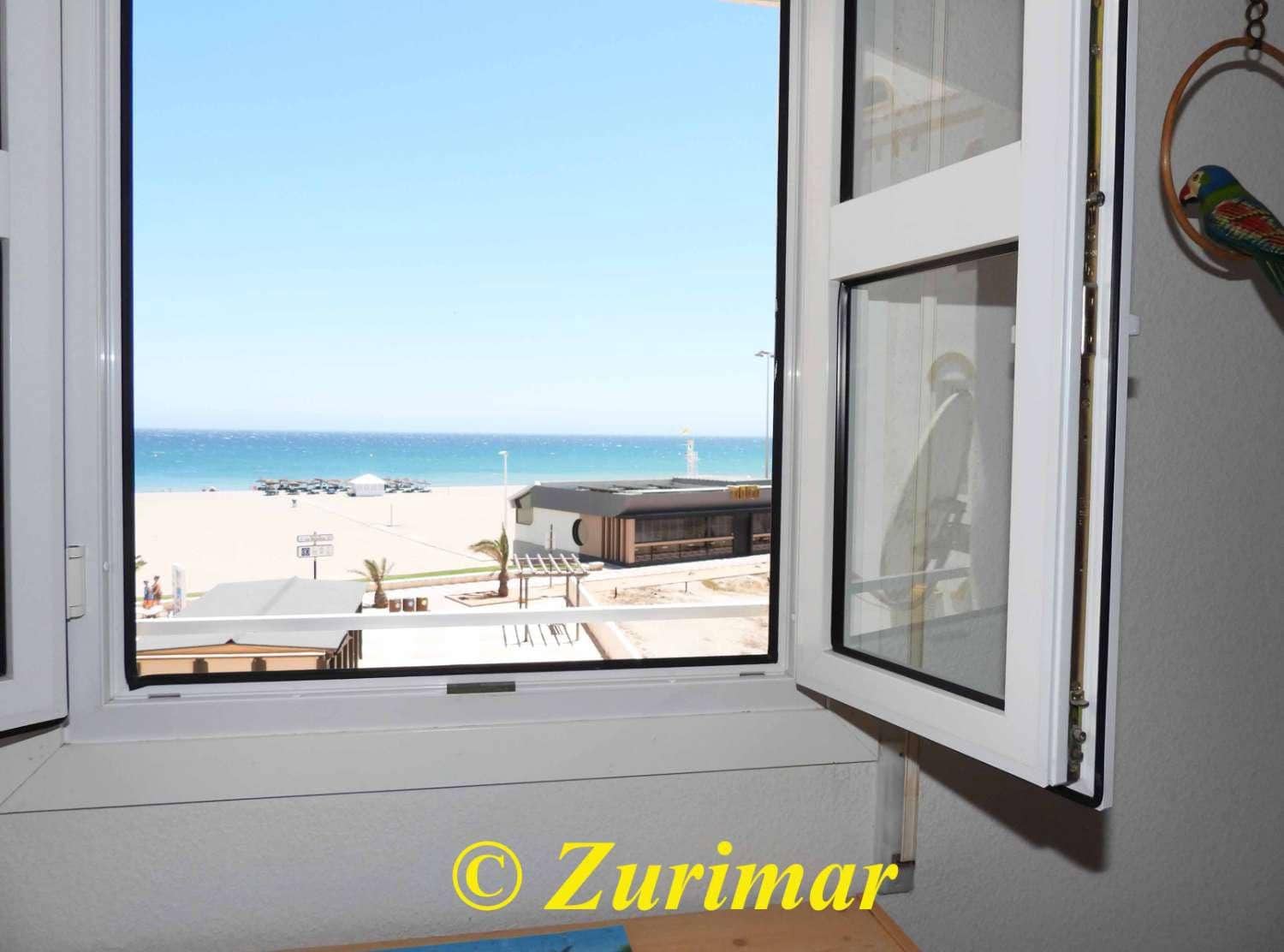 Apartment for sale in Roquetas de Mar with pool - € 195,000 (Ref: 9126893)