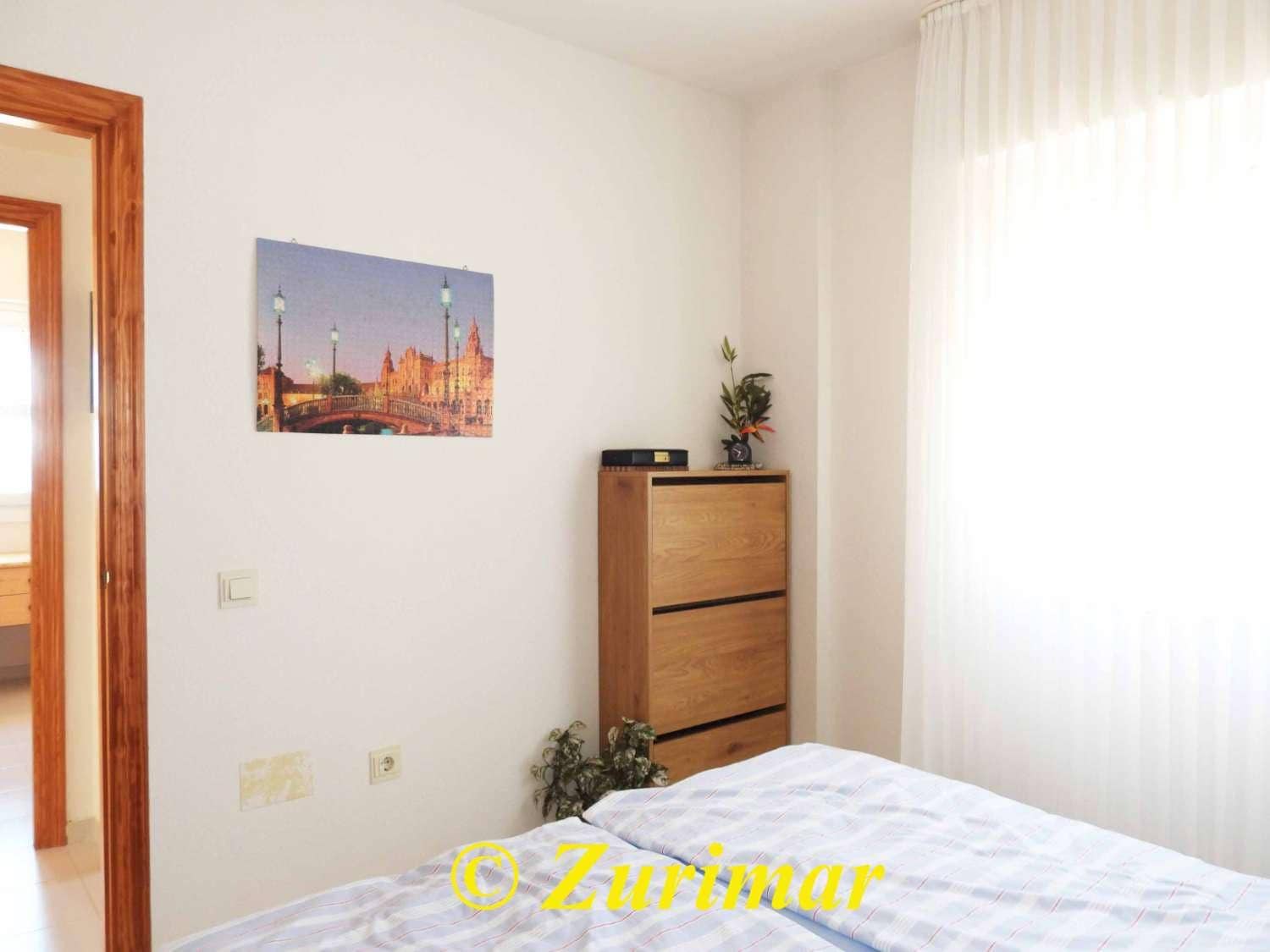 Apartment for sale in Roquetas de Mar with pool - € 184,900 (Ref: 9126893)