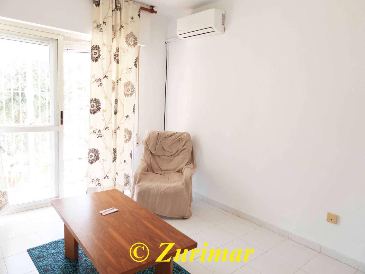 1 soverom Leilighet til salgs i Roquetas de Mar med svømmebasseng garasje - € 150 000 (Ref: 9169797)