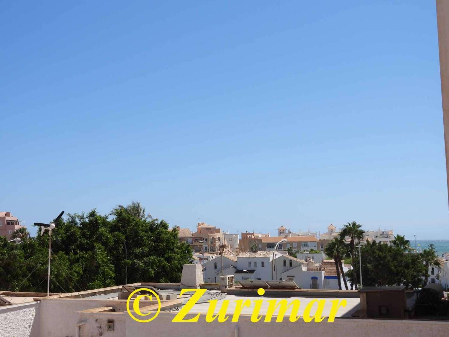 1 bedroom Apartment for sale in Roquetas de Mar with garage - € 117,000 (Ref: 9202612)