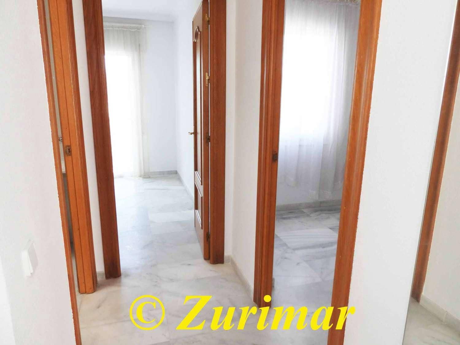 3 soveværelse Lejlighed til salg i Roquetas de Mar med swimmingpool - € 265.000 (Ref: 9217706)