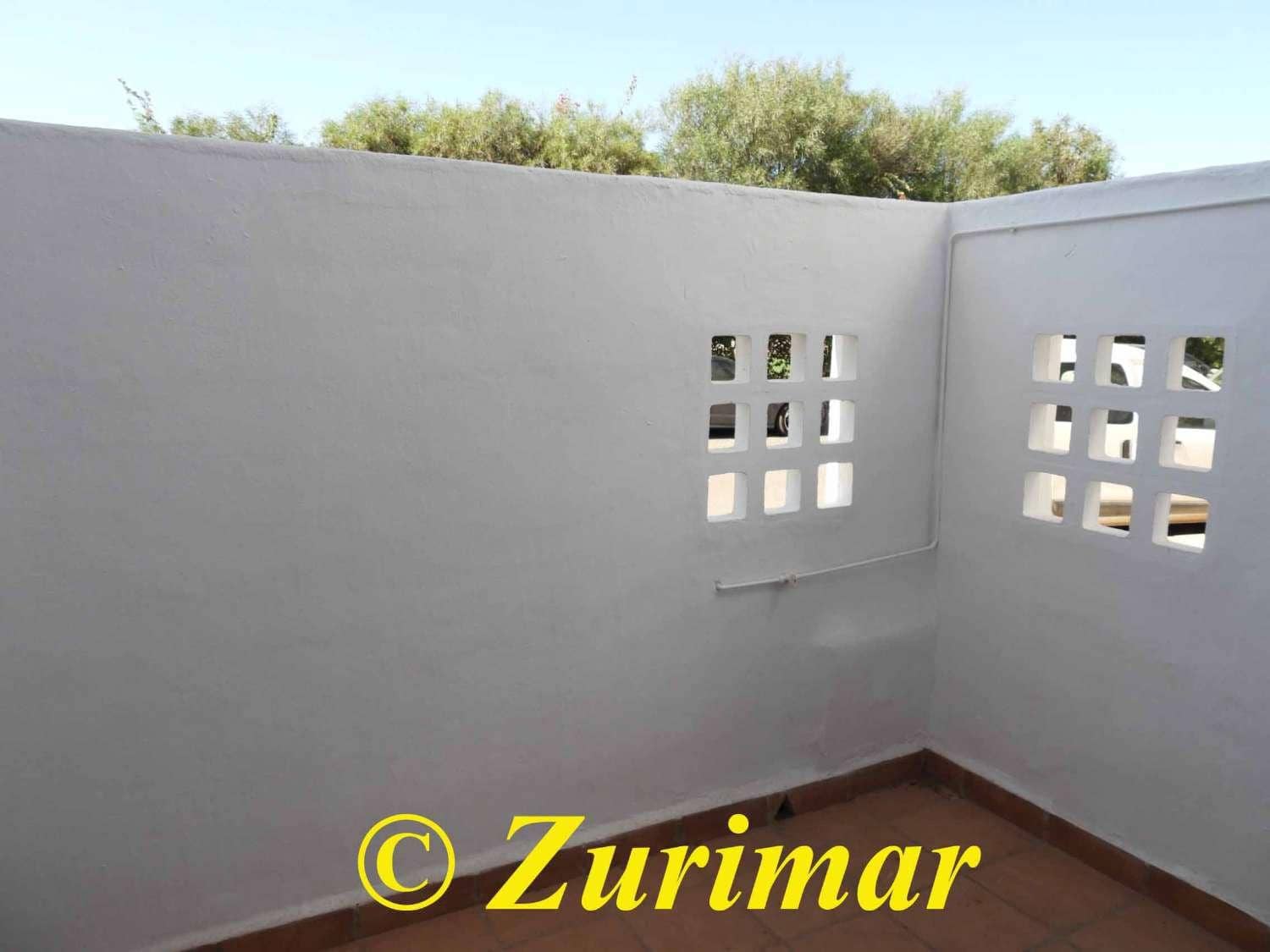 3 bedroom Apartment for sale in Roquetas de Mar with pool - € 265,000 (Ref: 9217706)