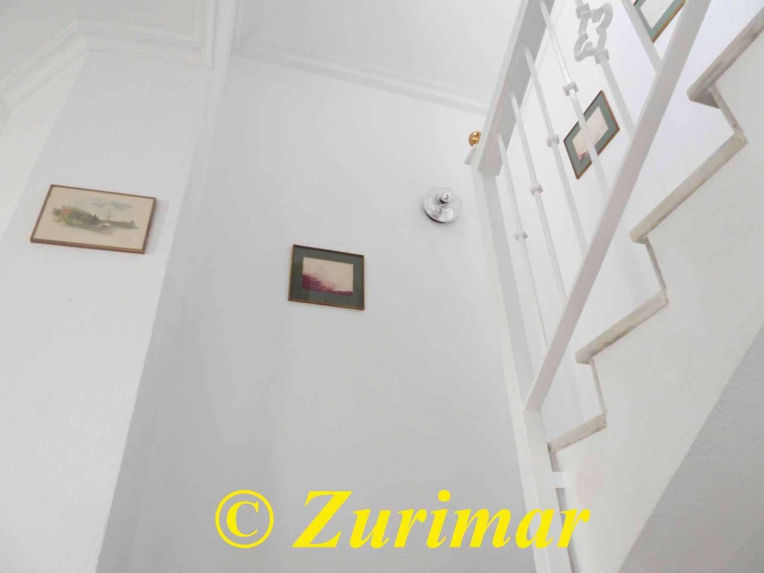 3 bedroom Apartment for sale in Roquetas de Mar with pool - € 265,000 (Ref: 9217706)