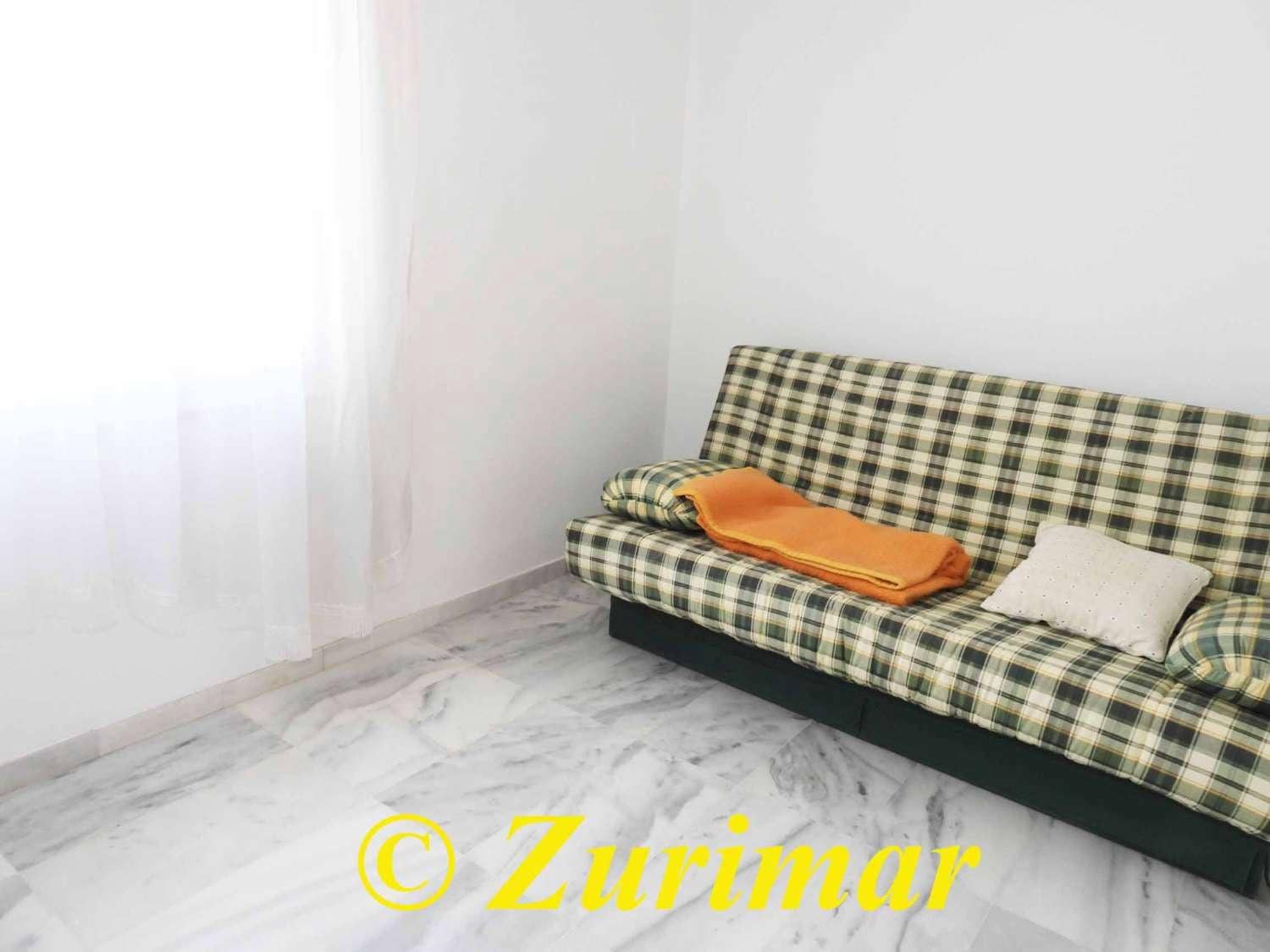 3 bedroom Apartment for sale in Roquetas de Mar with pool - € 265,000 (Ref: 9217706)