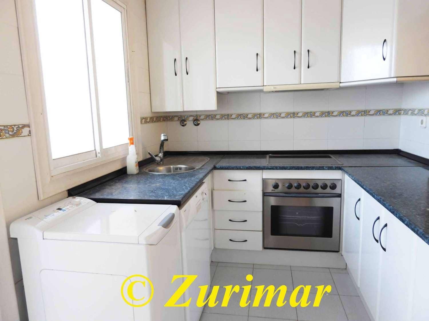 3 makuuhuone Huoneisto myytävänä paikassa Roquetas de Mar mukana uima-altaan - 265 000 € (Ref: 9217706)