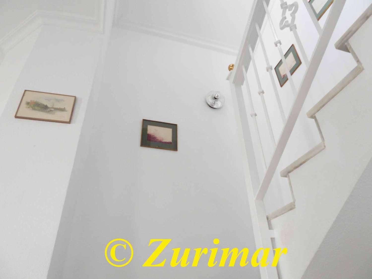 3 makuuhuone Huoneisto myytävänä paikassa Roquetas de Mar mukana uima-altaan - 265 000 € (Ref: 9217706)