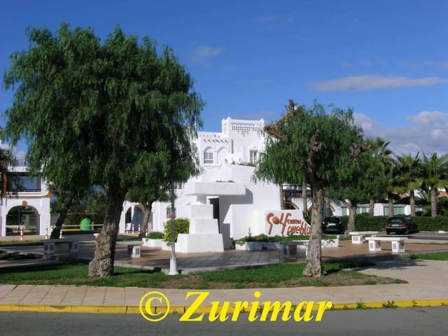 3 slaapkamer Appartement te koop in Roquetas de Mar met zwembad - € 265.000 (Ref: 9217706)