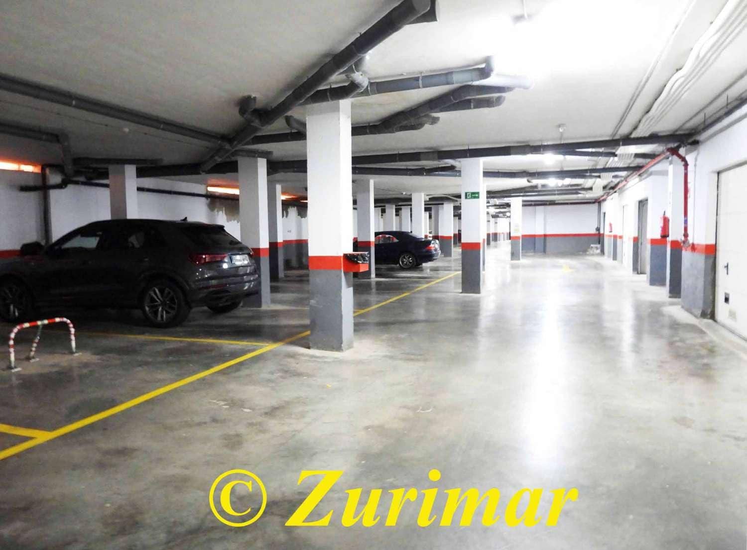 2 slaapkamer Appartement te koop in Roquetas de Mar met zwembad garage - € 223.000 (Ref: 9248299)