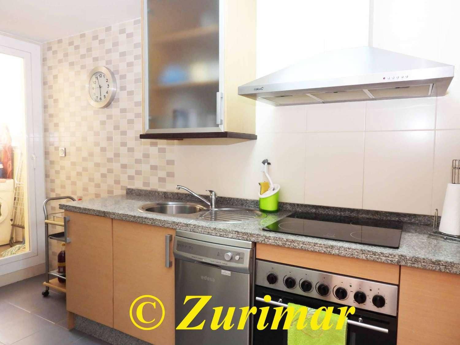 2 slaapkamer Appartement te koop in Roquetas de Mar met zwembad garage - € 223.000 (Ref: 9248299)