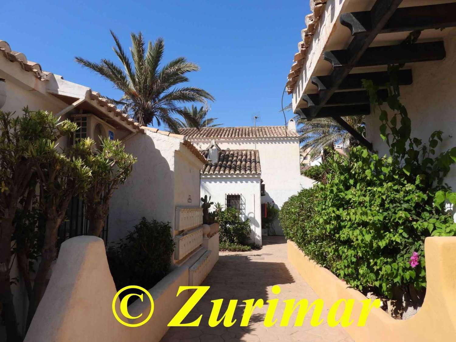 2 slaapkamer Bungalow te koop in Roquetas de Mar met zwembad - € 235.000 (Ref: 9257207)