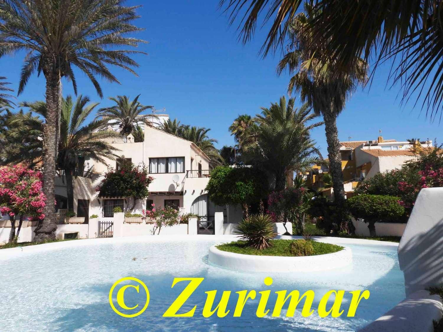 2 slaapkamer Bungalow te koop in Roquetas de Mar met zwembad - € 235.000 (Ref: 9257207)