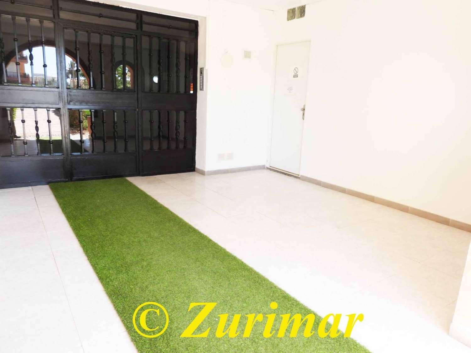 3 sovrum Lägenhet till salu i Roquetas de Mar med pool - 165 000 € (Ref: 9257208)