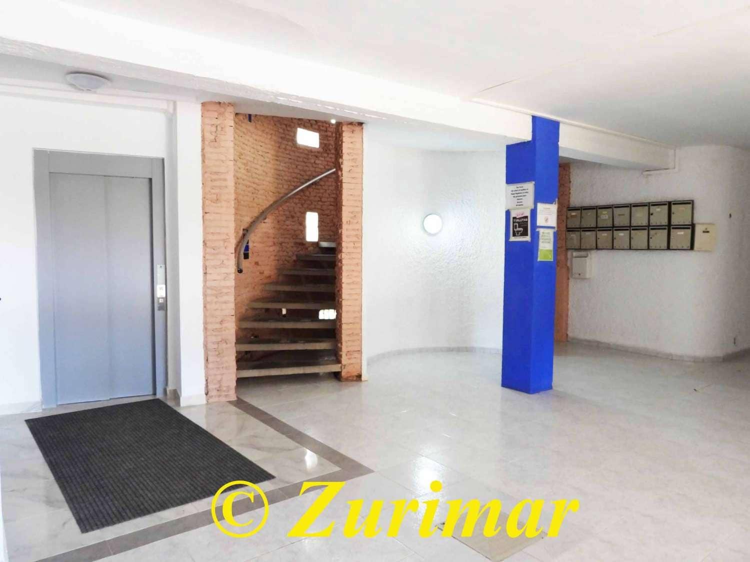 3 soveværelse Lejlighed til salg i Roquetas de Mar med swimmingpool - € 165.000 (Ref: 9257208)