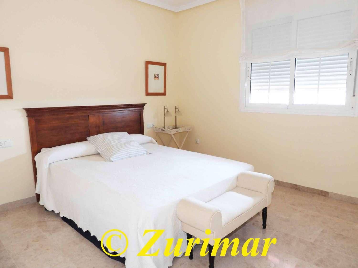 2 slaapkamer Appartement te koop in Roquetas de Mar met zwembad garage - € 215.000 (Ref: 9285143)